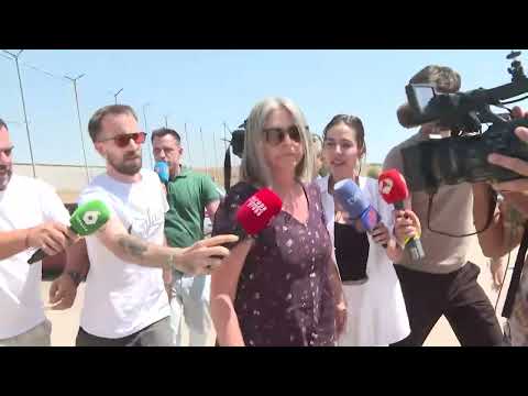 LA MUJER DE CERDÁN se vuelve a librar de la comisión del Senado