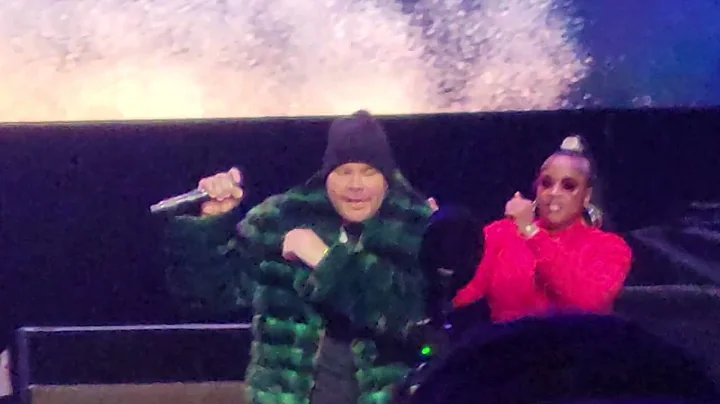 Lil Kim, Remy Ma, and Fat Joe perform a medley of hits