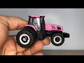 Miniatura Trator 1/64 New Holand T8.830 Rosa Rodado Duplo Escala 1/64