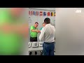 El mensaje de Javier Jiménez al votar en San Sebastián: “Cada pueblo escoge su futuro”
