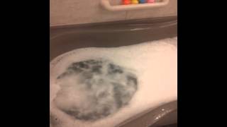 LUSHの洗隊レンジャーももいろで泡風呂