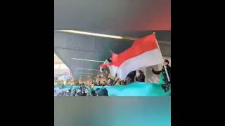 bendera merah putih berkibar di stadion Japan....#galerisepakbolaindonesia #bolaindonesia screenshot 2