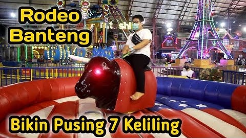 Seru! Naik Wahana Rodeo Banteng Gofun Bojonegoro