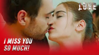 Love - Kerem and Azra Had an Escapade at the Gym! - Section 09 Resimi