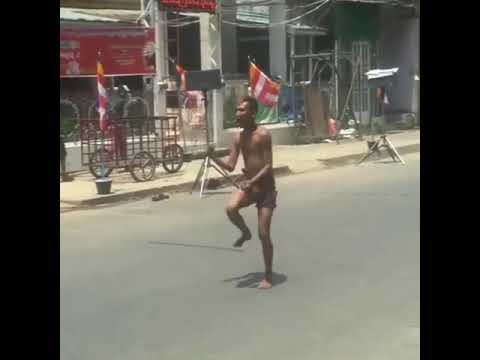 VIRAL! ORANG GILA JOGET LAGU JARAN GOYANG