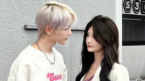 Tán chủ tiệm Coffee