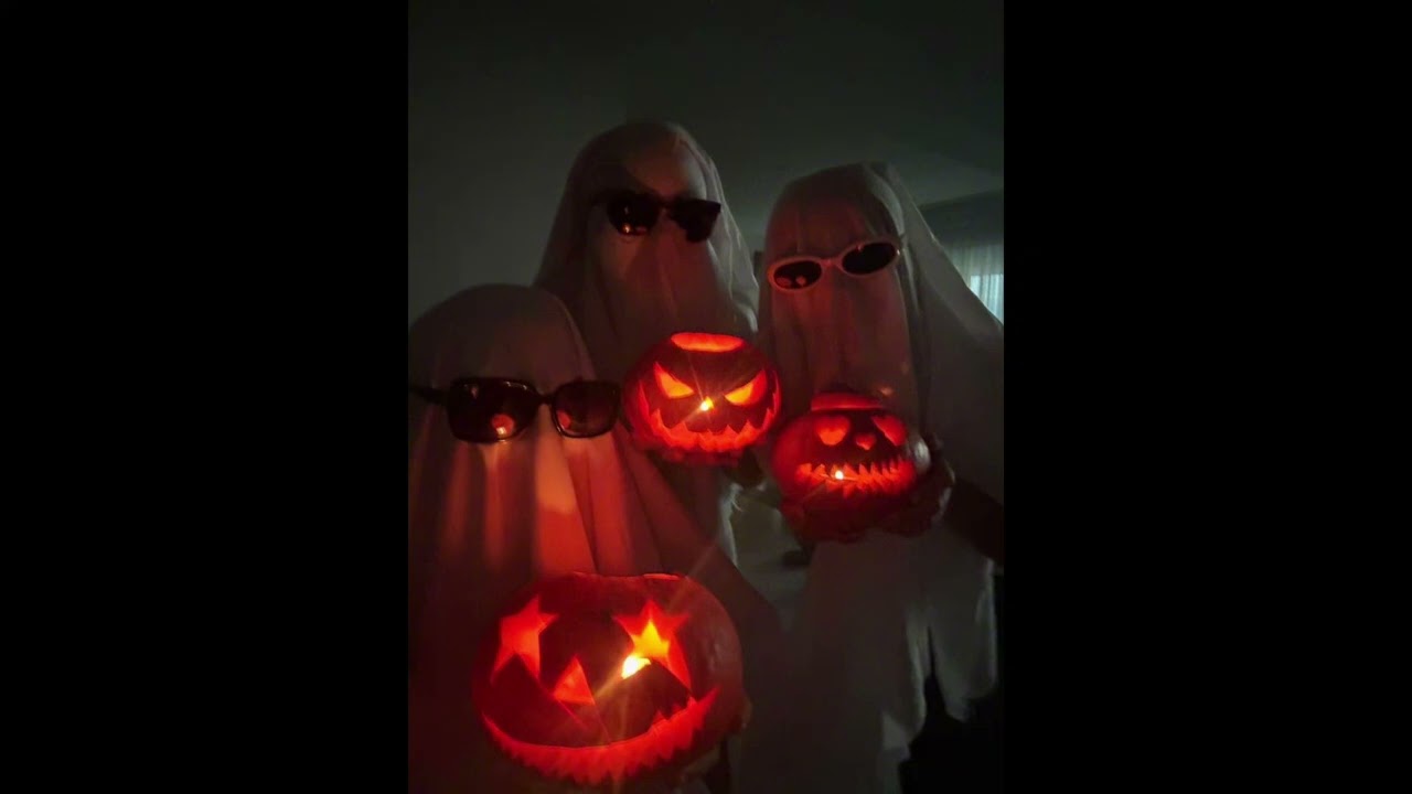 Alyxia - Dance witch the ghost