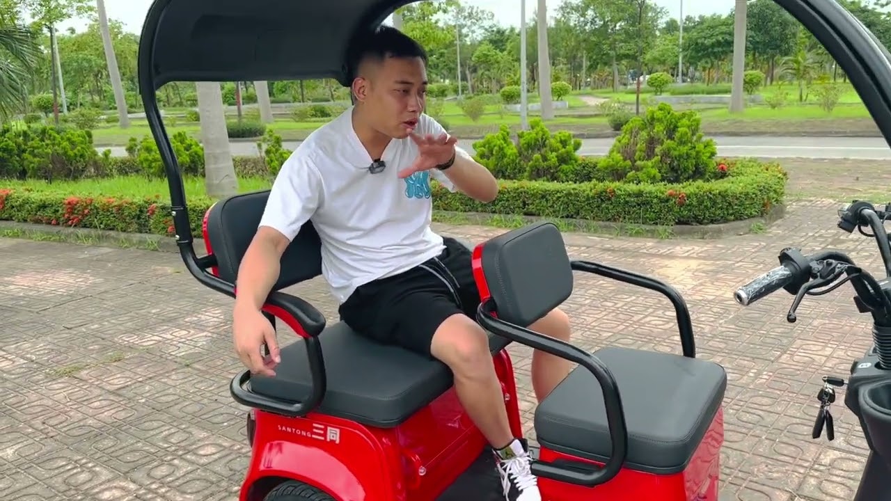 Xe 3 bánh điện có mái che 2023 chở 3 người lớn . Lh : 0386791998