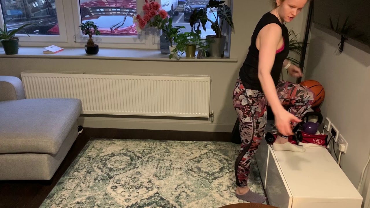 Dumbbell Step Up - YouTube