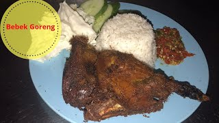 bebek panggang renyah / Makanan jalanan taiwan (crispy roast duck)