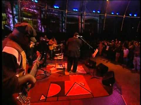 Fred Hammond featuring Jo Ann Rosario-Condrey - When You Praise