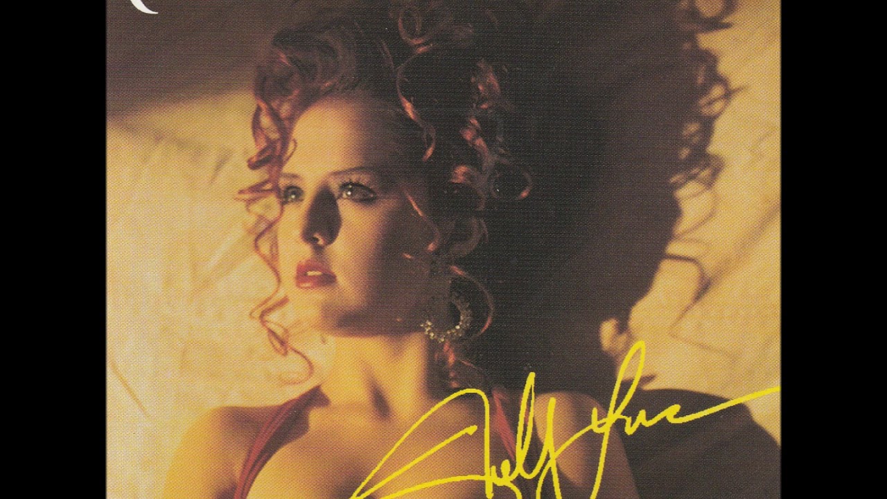 Watch Shelly Lares - Ni Mas Ni Menos on YouTube Watch Shelly Lares - Ni Mas Ni Menos on YouTube