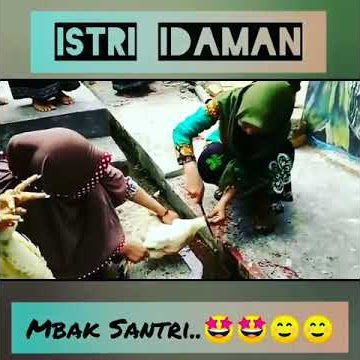 mbak santri motong ayam