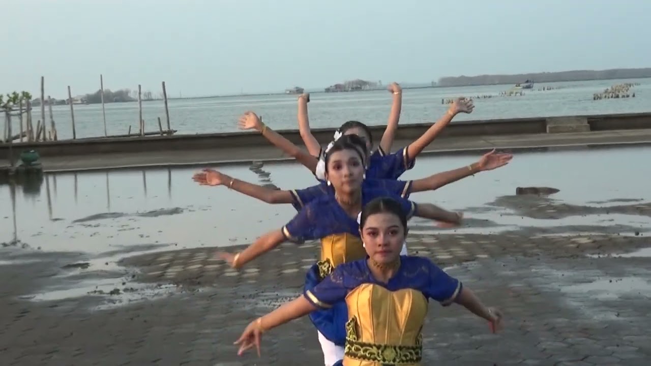 tari anak pantai SMP negeri 4 Demak