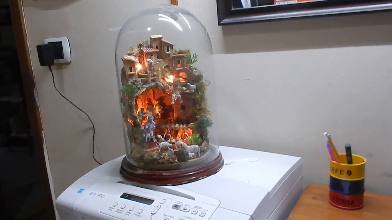 Presepe nella campana di vetro 29-10-2017 costruito da felicemontella