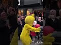 Tweety erik dalı oynuyor 😂