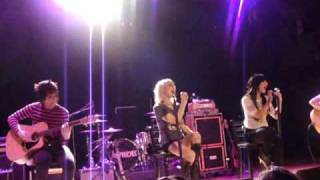 REQUEST TAKE ME ON THE FLOOR by THE VERONICAS on the radio!!!!!!!!