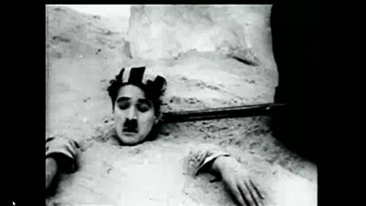 Charlie Chaplin The Adventurer - The beach