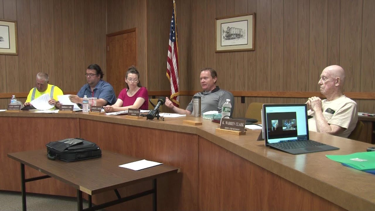 Pembroke/Town Supervisor updates residents on the status of Scribner road during Town Board