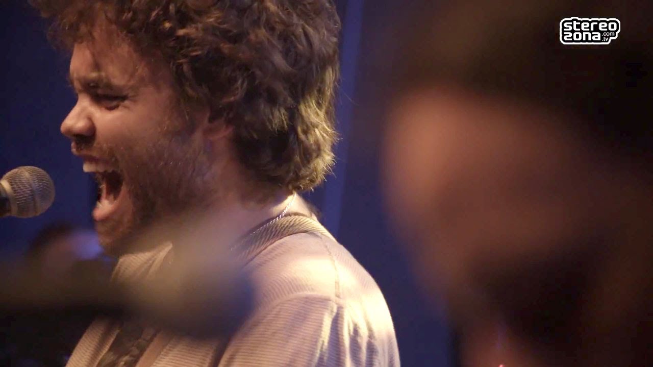 Mira Chico - Rollercoaster (live) en YouTube Mira Chico - Rollercoaster (live) en YouTube