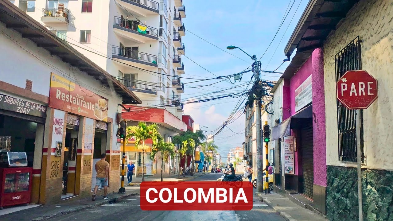 Driving Colombia’s ‘City of Parks’ | Streets of Bucaramanga in 4K