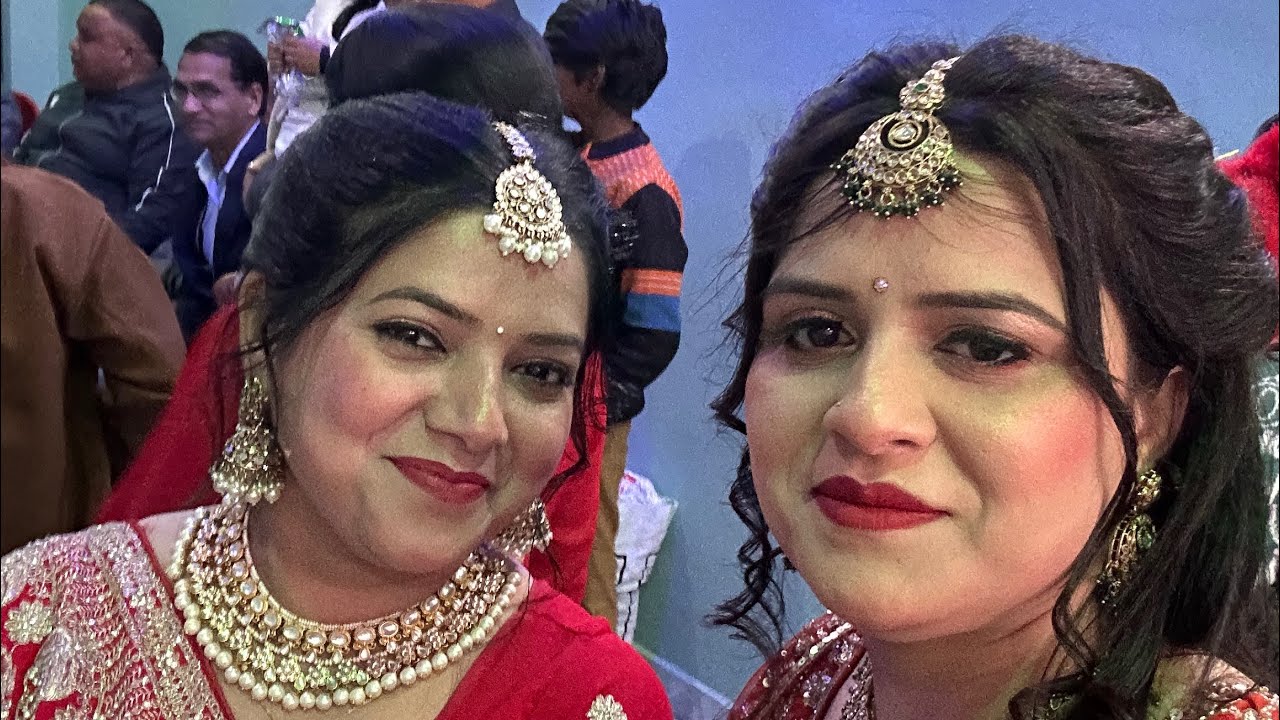 Finally shadi m pahuch gye 🤗pr thand ki wajah se jaldi aana pada😠#youtuber@Divya_goswami_vlog 
