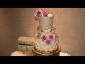 #124- Pastel de boda con crema de mantequilla y rosas en pasta de goma