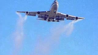 Boeing 747 Wing Tip Vortice Test