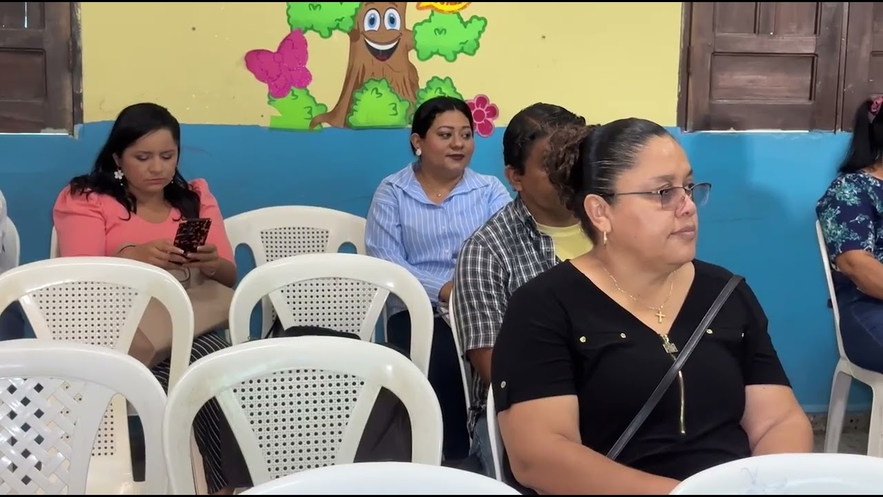 La dirección distrital de Educación en El Progreso realiza importante reunión con directores.