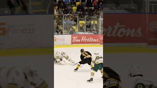 A powerful poke check by powers takes away the opportunity away from coquitlam 🔥🥅