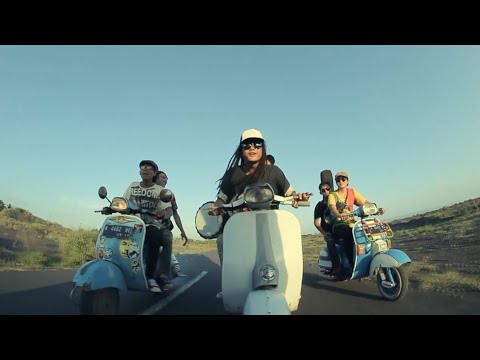 cah-reggae---anak-vespa-(official-music-video)