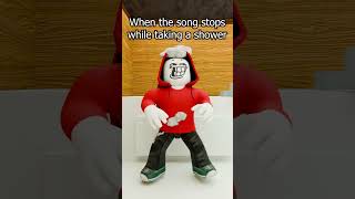When the Song Stops While Taking a Shower... πΏπ±πΆ JJ and Mikey - Maizen #shorts #maizen #roblox