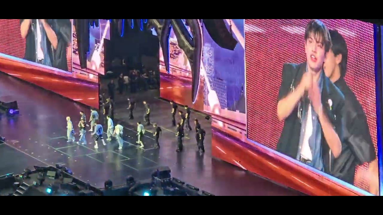 15. Stray Kids DominATE World Tour Amsterdam | S-Class