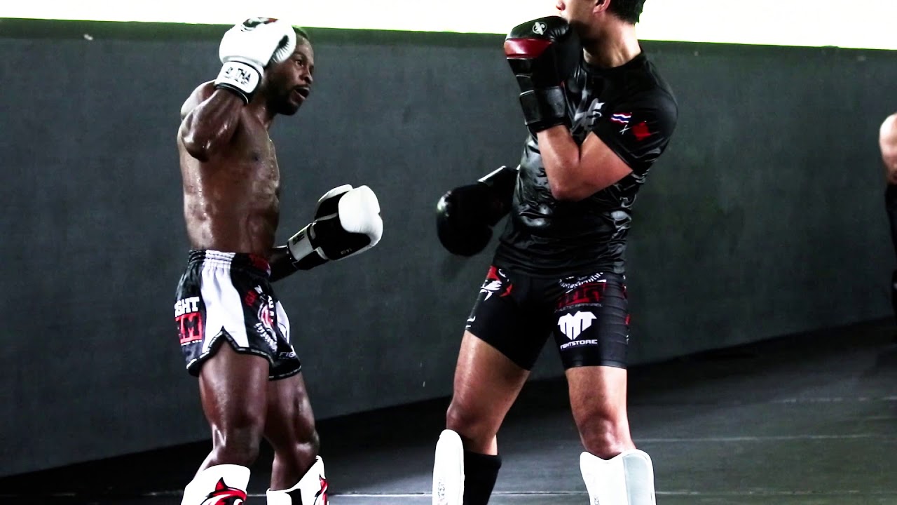 Arthur Sorsor training for K-1 fight vs Koya Urabe fighting