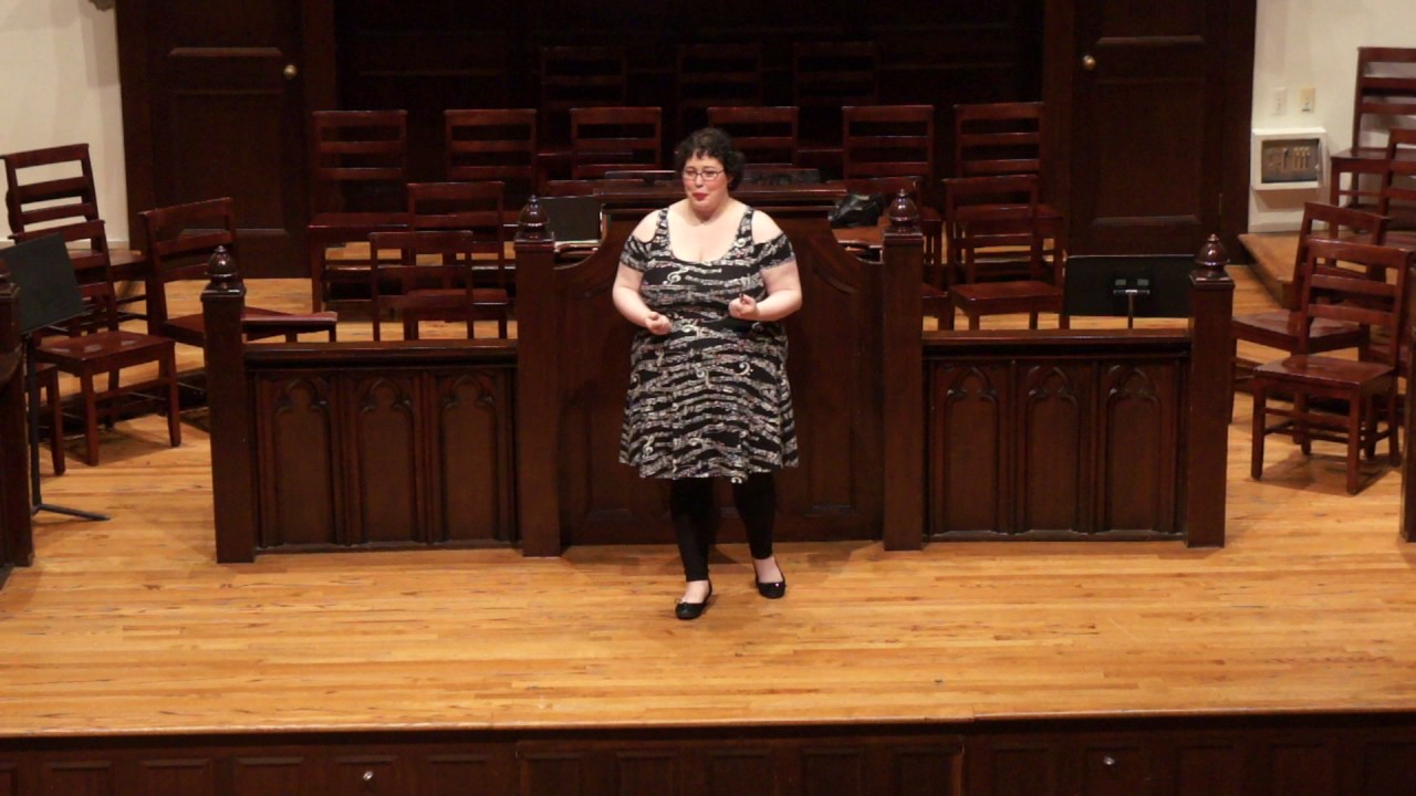 Caitlyn Roper sings