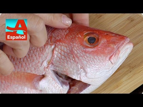 Video: Cómo Elegir Y Cocinar El Pescado Correctamente