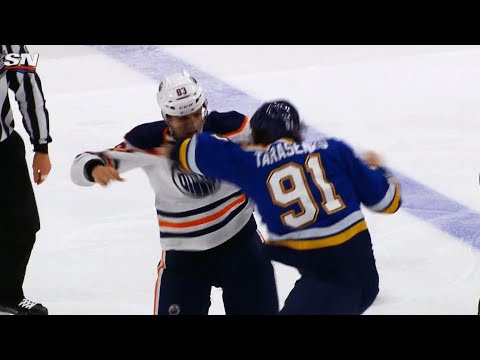 Tarasenko Trades Punches With Benning After Attempted Hit