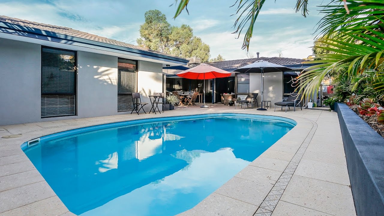 12 Baslow Court, Carine Presented by Cameron Dall Urban WA Real Estate