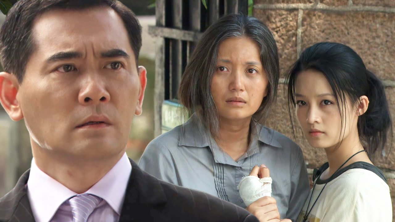 Через 10 лет после измены муж увидел больную раком жену с дочерью и полностью раскаялся!