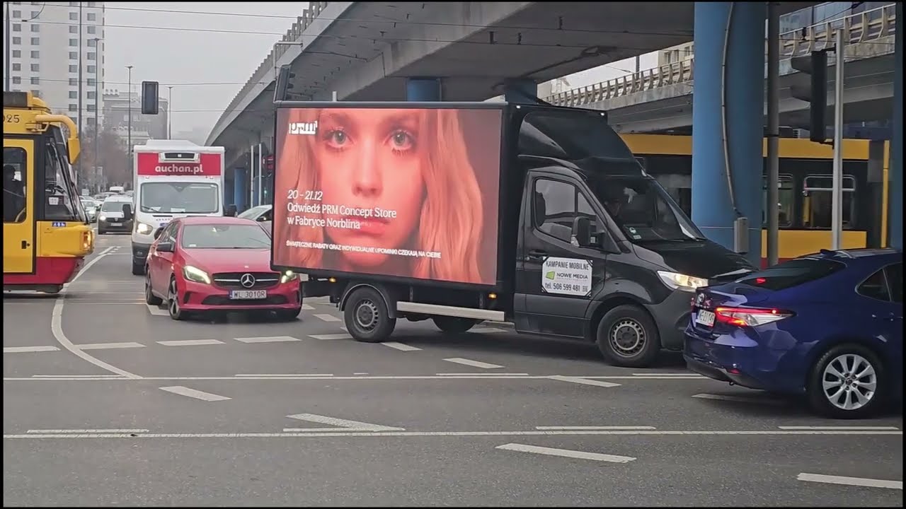 ledtruck-media.pl dla PRM Concept Store / Mobilna reklama DOOH gdzie chcesz i kiedy chcesz /Warszawa