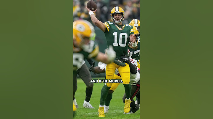Jordan Love while playing hurt 🤔 #LockedOnPackers