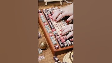 Retro keyboard#crypto #keyboard #mechanicalkeyboard #viral #keycap #customkeyboard #fyp #typewriter