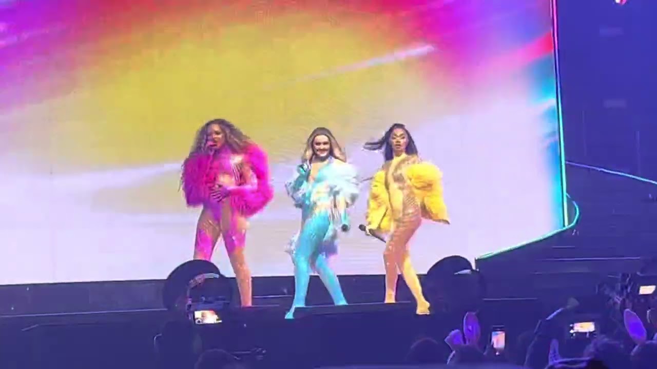 Little Mix Shoutout To My Ex - Confetti Tour Belfast 9th April