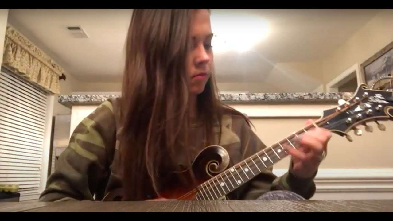 Sierra Hull - "Downhearted Blues" on a 1923 Gibson Mandolin