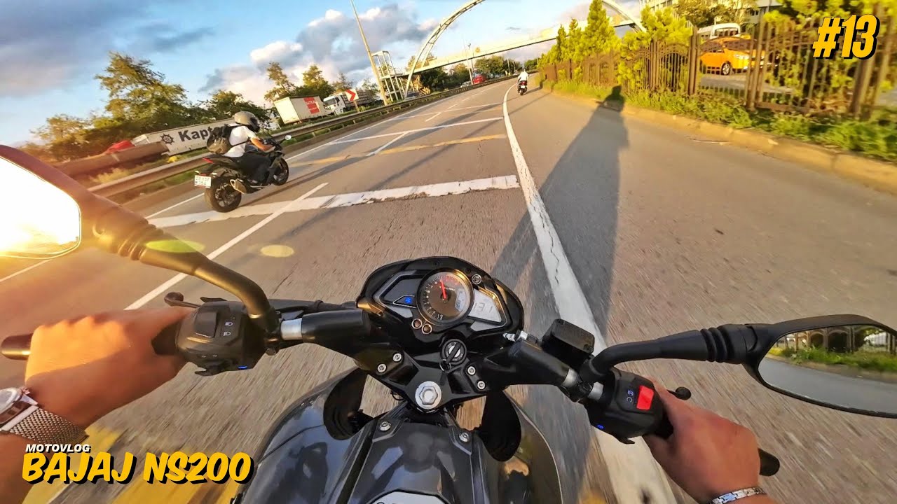 BAJAJ PULSAR NS200 - EKİPLE GAZLAMA ! - MOTOVLOG - #13