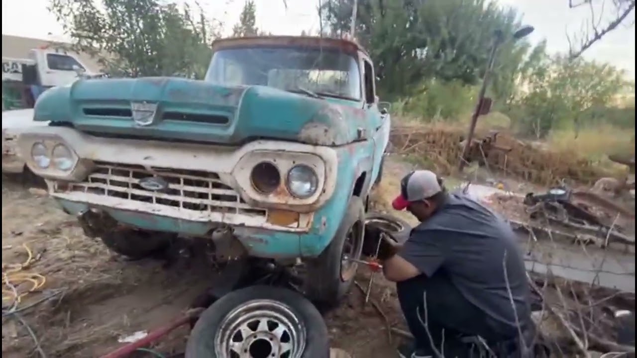 Propósito de año nuevo, la F100 del abuelo tiene que funcionar / Ramon Alday