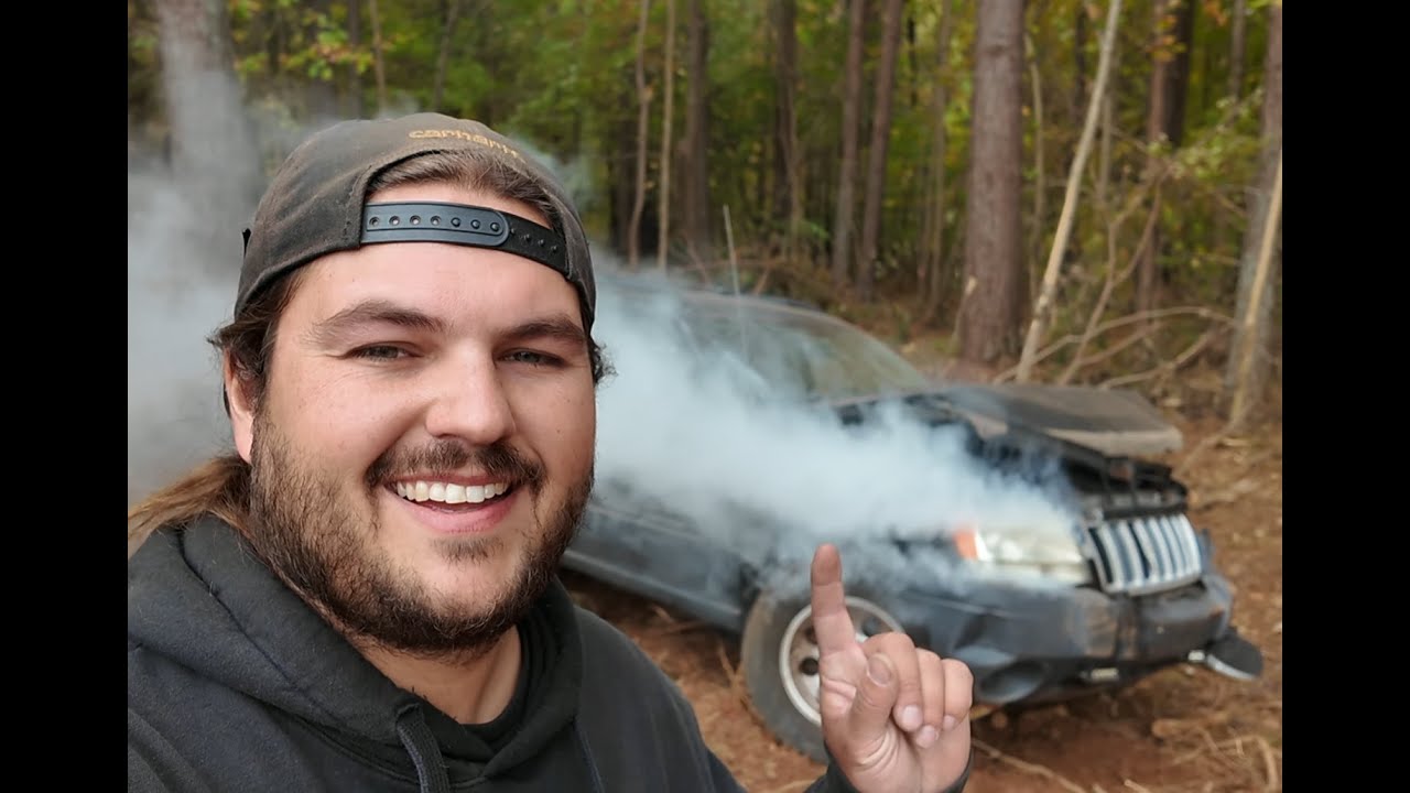 Сможет ли этот джип выдержать испытание на свалке?