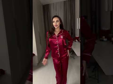 Женская шелковая пижама Victoria’s Secret рубашка и брюки Виктория Сикрет Бургунди/Бордовый, видео 1