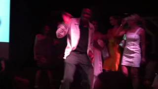 The Boy Band Vs Pop Princess Dance Party