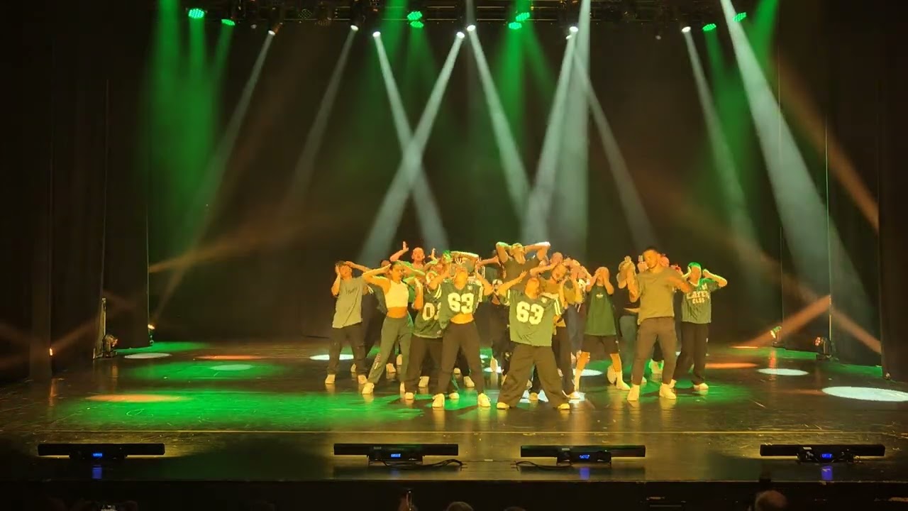 אולסטייל והיפ הופ ריקוד משותף הופעת סוף שנה סטודיו נייס